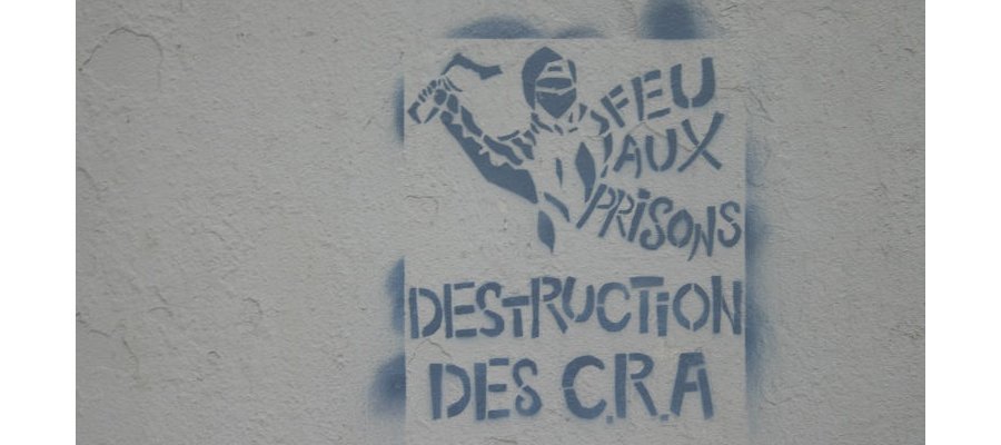 Image:La lutte dans les centres de rétention continue… et s'amplifie